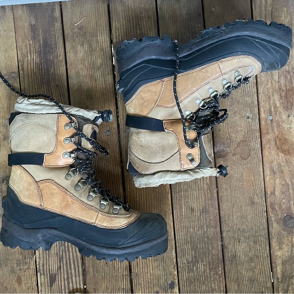 Sorel Tan and Black Outdoor Boots
